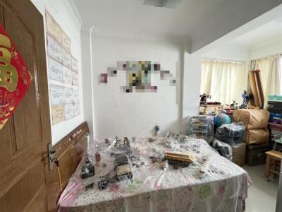 东苑之星精装拎包入住，带一个小车库，价格可谈图片