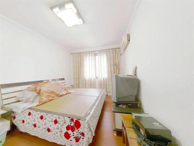 怡景花园   三房朝南    户型方正   有车库图片