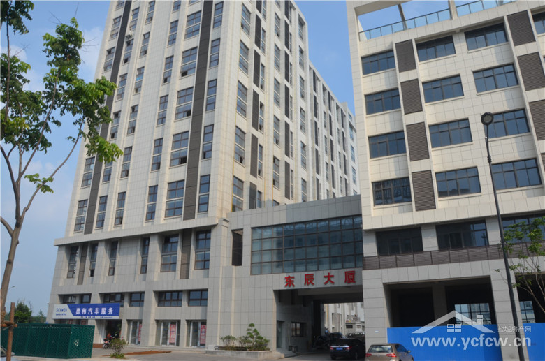 东辰大厦:毗邻盐城建军路商圈 吃喝玩乐不用愁